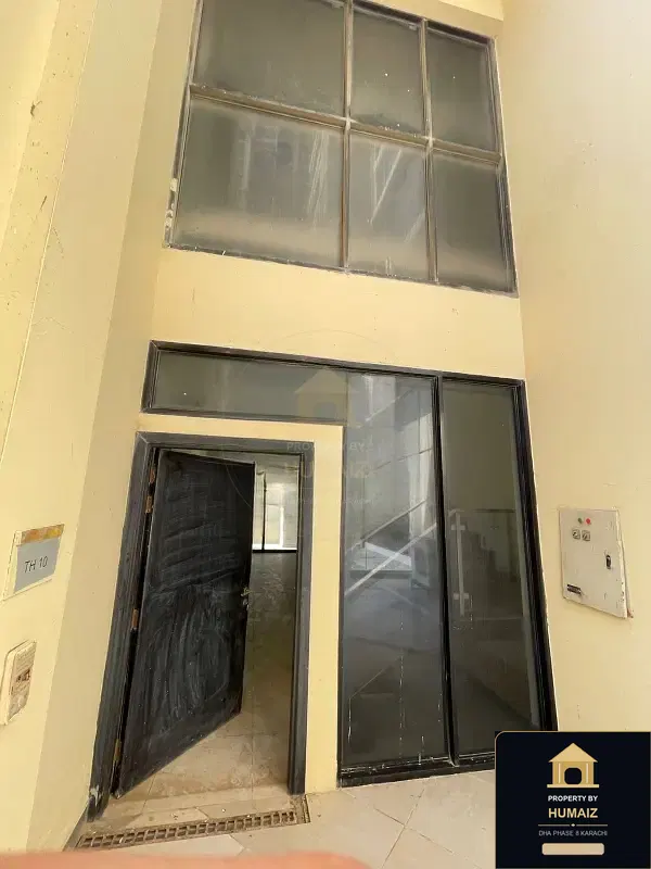 361 Sq. Yd. 3-Bedroom Luxury Villa at Coral Towers For Sale in DHA Phase 8 Karachi — Photograph 20