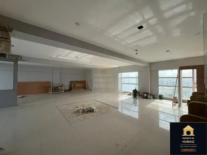 244 Sq. Yd. Corporate Office Space (Unit 2) on Zulfiqar Commercial For Sale in DHA Phase 8 Karachi — Photograph 4