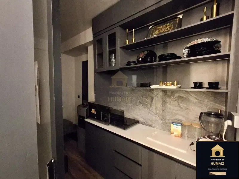 111 Sq. Yd. Corporate Office Space (Brand New, Unit 7) on Zulfiqar Commercial For Rent in DHA Phase 8 Karachi — Photograph 6