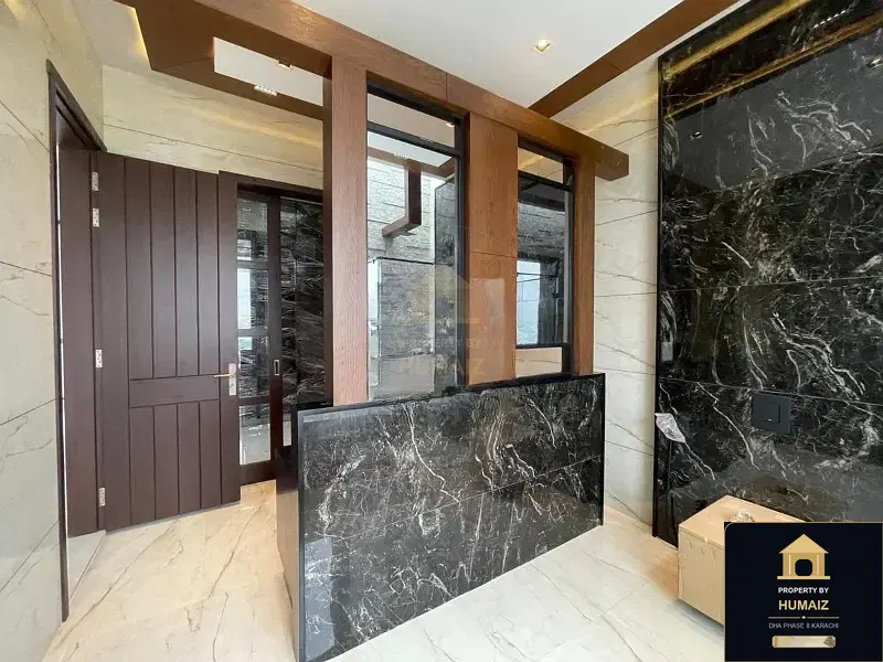 666 Sq. Yd. 6-Bedroom Luxury Villa in Khayaban-e-Bahria For Sale in DHA Phase 8 Karachi — Photograph 23