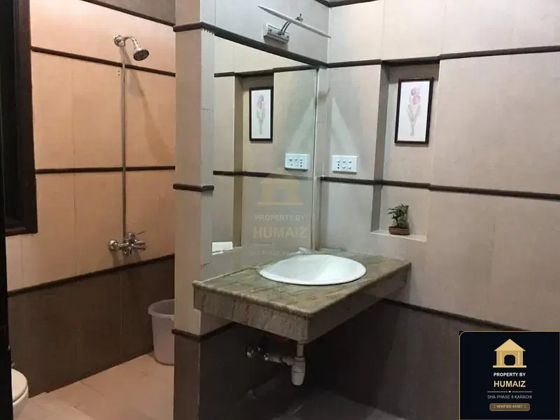 500 Sq. Yd. 4-Bedroom Luxury Villa (West Open, 5 Bath, Residence 3) in DHA Phase 8 For Sale in DHA Phase 8 Karachi — Photograph 5