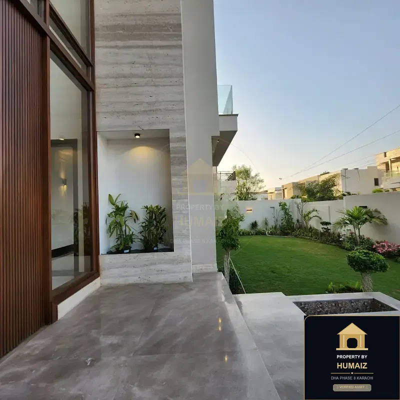 1,000 Sq. Yd. 6-Bedroom Luxury Villa (Private Pool, 7 Bath, Residence 3) in Zone A For Sale in DHA Phase 8 Karachi — Photograph 7