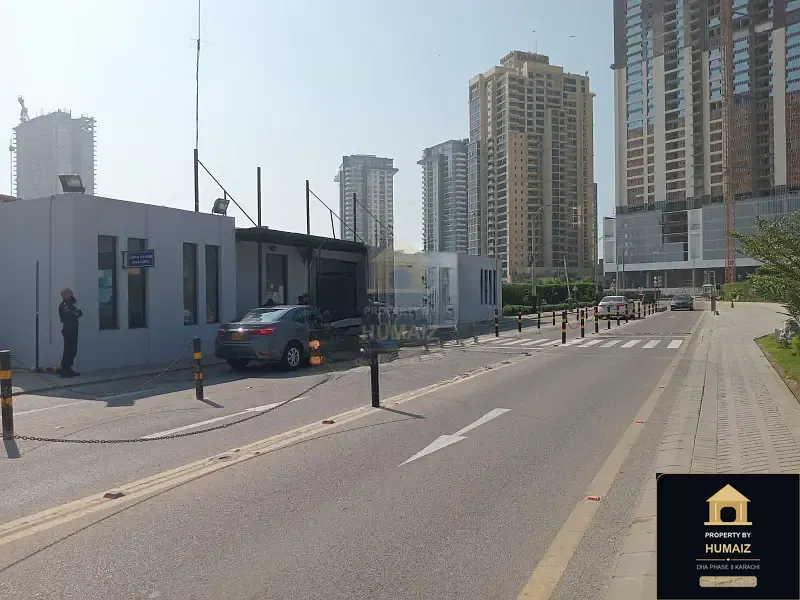 2-Bedroom Luxury Apartment (Sea Facing, 2 Bath, Suite 15) at Coral Towers For Rent in DHA Phase 8 Karachi — Photograph 15