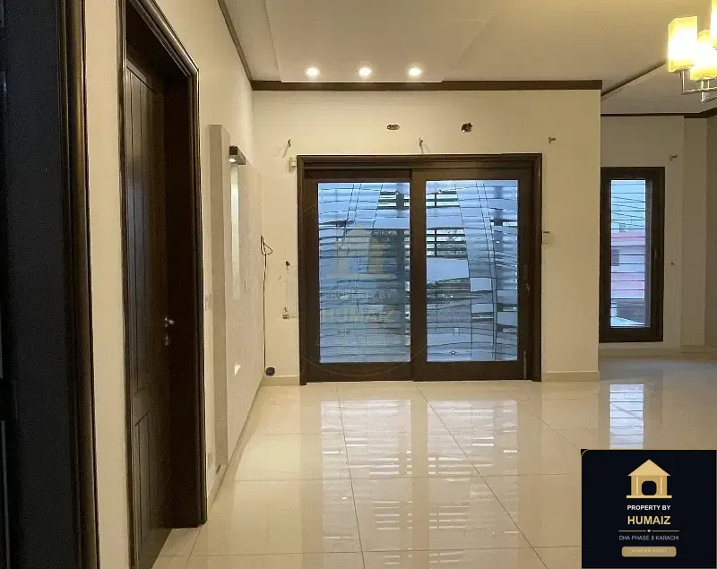 3-Bedroom Upper/Lower Portion (West Open, 4 Bath, Unit 2) on Zulfiqar Commercial For Rent in DHA Phase 8 Karachi — Photograph 2
