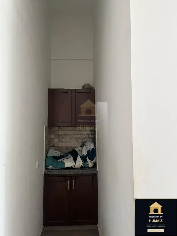 111 Sq. Yd. Corporate Office Space (Brand New, Unit 6) on Zulfiqar Commercial For Rent in DHA Phase 8 Karachi — Photograph 6