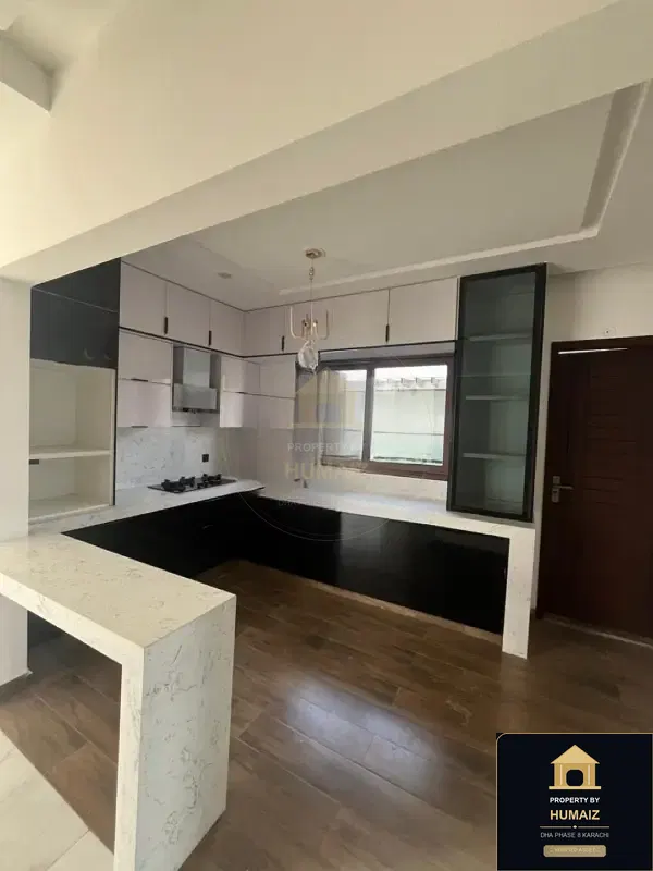 500 Sq. Yd. 6-Bedroom Luxury Villa (West Open, 7 Bath, Residence 1) in Khayaban-e-Shujaat For Sale in DHA Phase 8 Karachi — Photograph 9