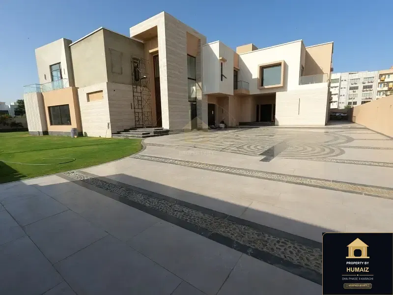 3,000 Sq. Yd. 10-Bedroom Luxury Villa on Khayaban-e-Iqbal For Sale in DHA Phase 8 Karachi — Photograph 3