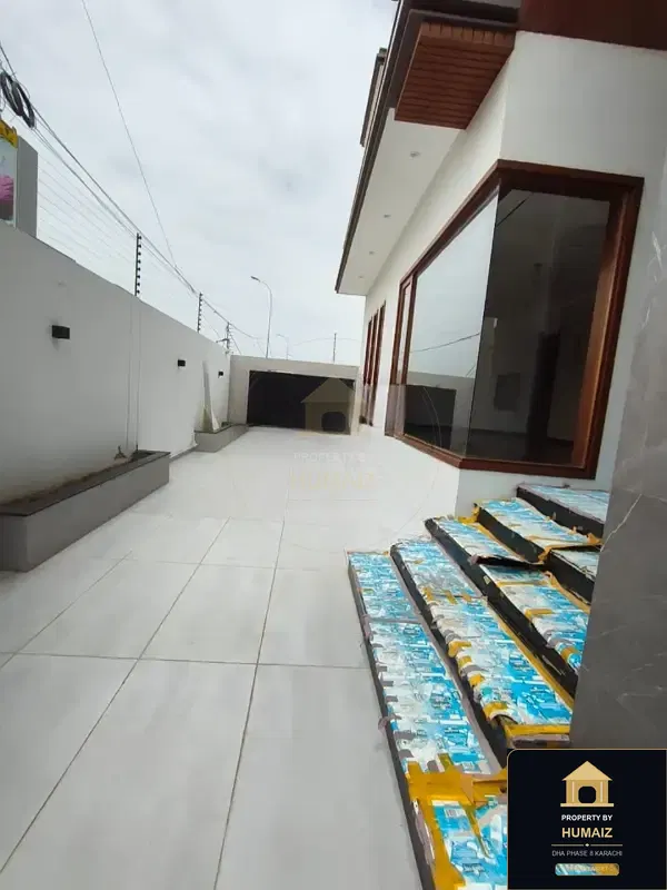 500 Sq. Yd. 7-Bedroom Luxury Villa in Khayaban-e-Bahria For Sale in DHA Phase 8 Karachi — Photograph 3