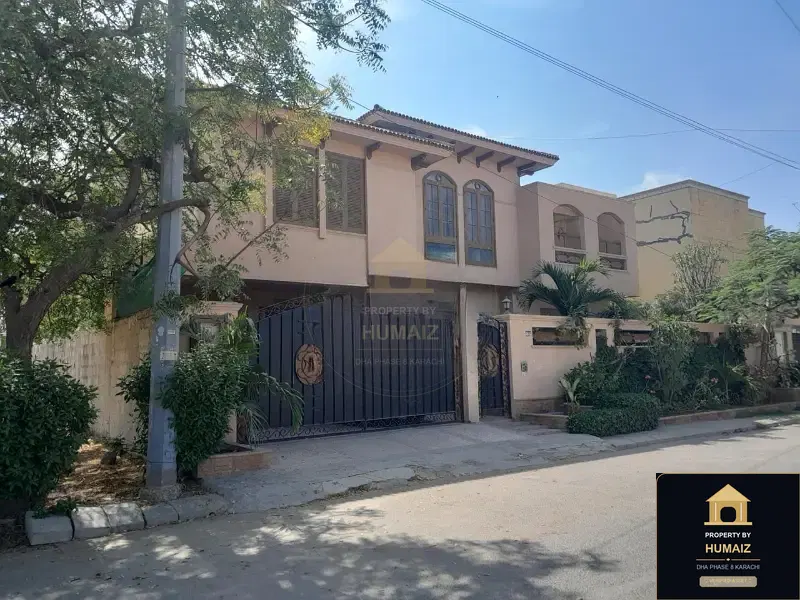 500 Sq. Yd. 6-Bedroom Luxury Villa (Boulevard Facing, 7 Bath, Residence 16) in DHA Phase 8 For Rent in DHA Phase 8 Karachi — Photograph 2