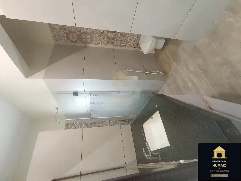 4-Bedroom Upper/Lower Portion (Basement, 5 Bath, Unit 13) in DHA Phase 8 For Rent in DHA Phase 8 Karachi — Photograph 5