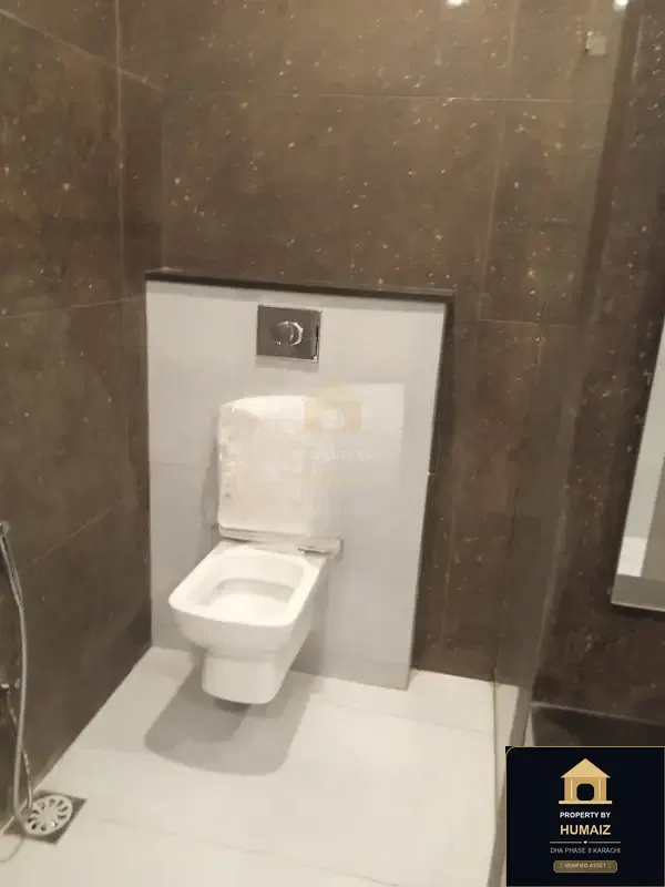 500 Sq. Yd. 6-Bedroom Luxury Villa (West Open, 6 Bath, Residence 1) in Zone B For Sale in DHA Phase 8 Karachi — Photograph 32