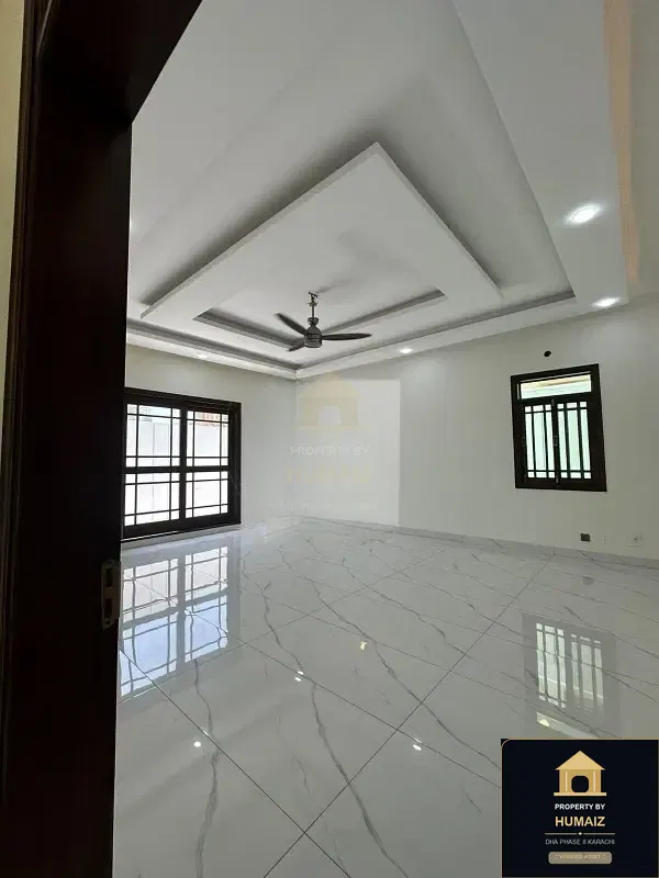 666 Sq. Yd. 5-Bedroom Luxury Villa on Khayaban-e-Ittehad For Sale in DHA Phase 8 Karachi — Photograph 18