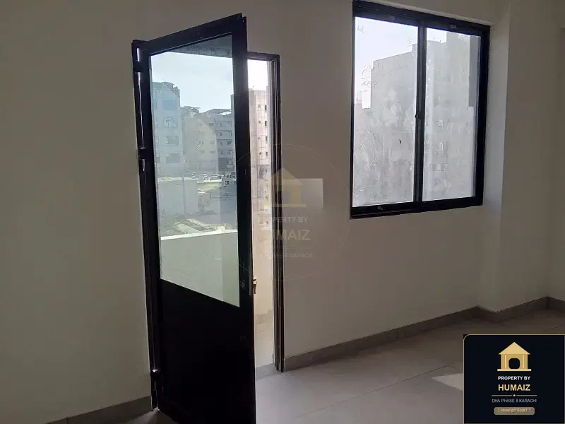 200 Sq. Yd. Corporate Office Space (Brand New, 3 Bath, Unit 1) on Zulfiqar Commercial For Rent in DHA Phase 8 Karachi — Photograph 17
