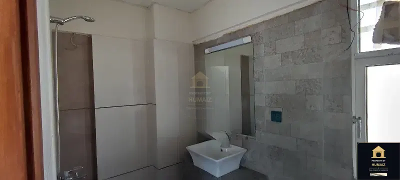 3-Bedroom Luxury Apartment (3 Bath, Suite 11) on Al-Murtaza Commercial For Sale in DHA Phase 8 Karachi — Photograph 5