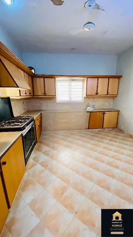 3-Bedroom Upper/Lower Portion (3 Bath, Unit 51) in DHA Phase 8 For Rent in DHA Phase 8 Karachi — Photograph 6