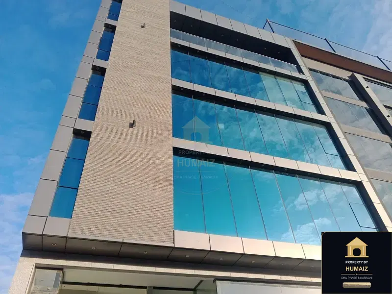 500 Sq. Yd. Commercial Retail Shop in DHA Phase 8 For Rent in DHA Phase 8 Karachi — Photograph 3
