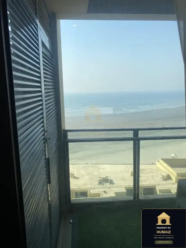 3-Bedroom Luxury Apartment (Sea Facing, 5 Bath, Suite 12) at Coral Towers For Sale in DHA Phase 8 Karachi — Photograph 13