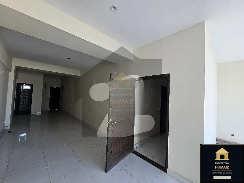 80 Sq. Yd. Corporate Office Space in DHA Phase 8 For Sale in DHA Phase 8 Karachi — Photograph 4