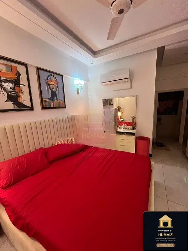 3-Bedroom Luxury Apartment (3 Bath, Suite 5) on Zulfiqar Commercial For Sale in DHA Phase 8 Karachi — Photograph 2