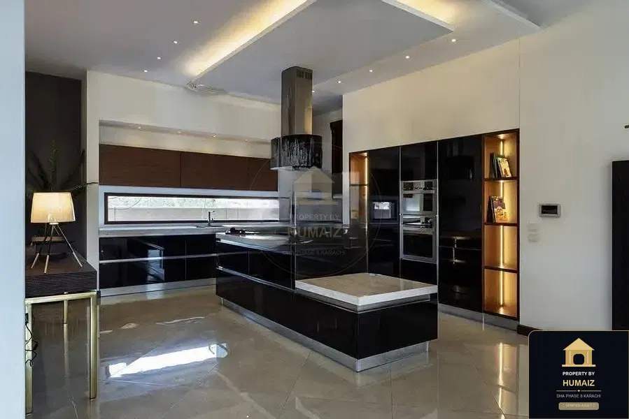 4,000 Sq. Yd. 10-Bedroom Luxury Villa in DHA Phase 8 For Sale in DHA Phase 8 Karachi — Photograph 4