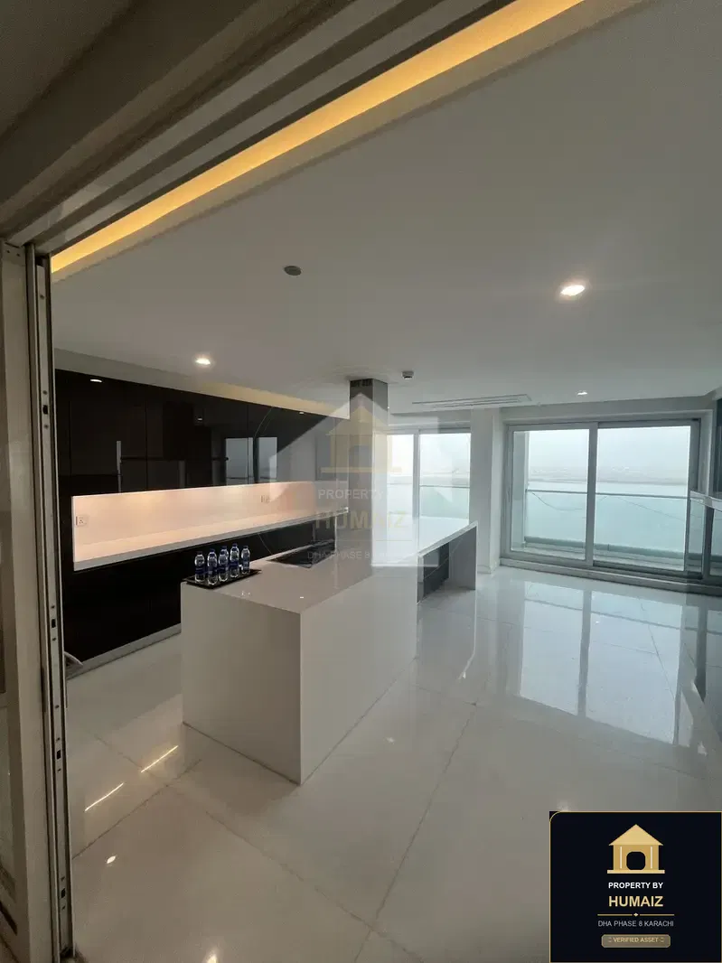 5-Bed Luxury Penthouse (Penthouse, 6 Bath, Suite 2) at The Arkadians For Sale in DHA Phase 8 Karachi — Photograph 4