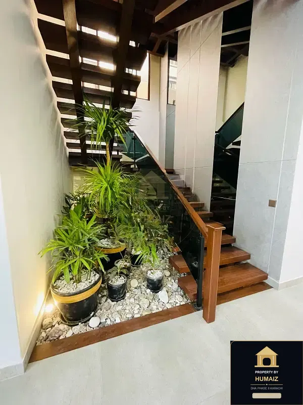 500 Sq. Yd. 5-Bedroom Luxury Villa (Private Pool, 6 Bath, Residence 2) in Zone B For Sale in DHA Phase 8 Karachi — Photograph 20