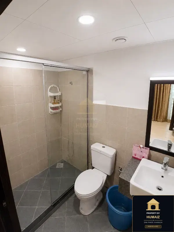 4-Bedroom Luxury Apartment (Sea Facing, 5 Bath, Suite 4) at Pearl Towers For Rent in DHA Phase 8 Karachi — Photograph 13