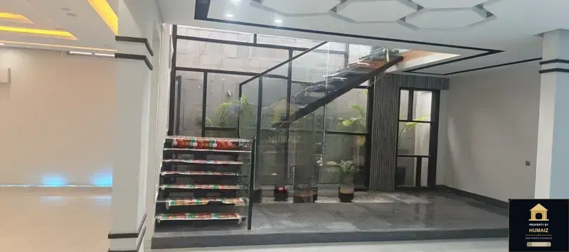 500 Sq. Yd. 8-Bedroom Luxury Villa at Creek Vistas For Sale in DHA Phase 8 Karachi — Photograph 4