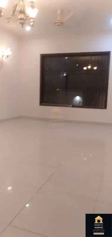 3-Bedroom Upper/Lower Portion (4 Bath, Unit 47) in DHA Phase 8 For Rent in DHA Phase 8 Karachi — Photograph 2