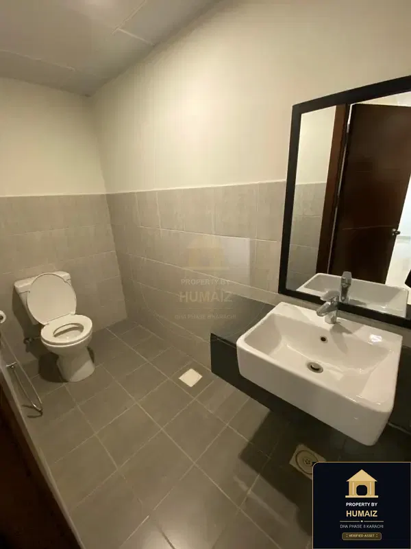 2-Bedroom Luxury Apartment (Sea Facing, 4 Bath, Suite 3) at Reef Towers For Rent in DHA Phase 8 Karachi — Photograph 3