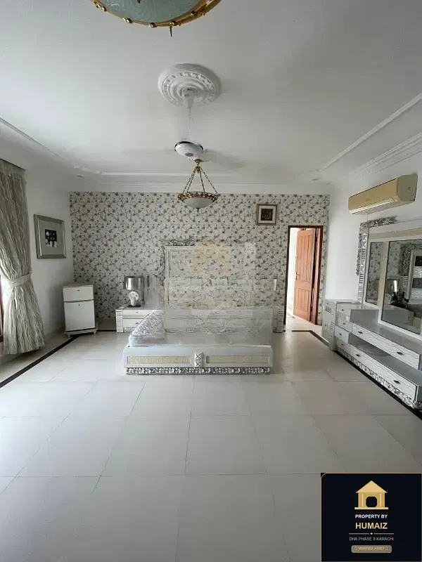 1,500 Sq. Yd. 5-Bedroom Luxury Villa on Zulfiqar Commercial For Sale in DHA Phase 8 Karachi — Photograph 8