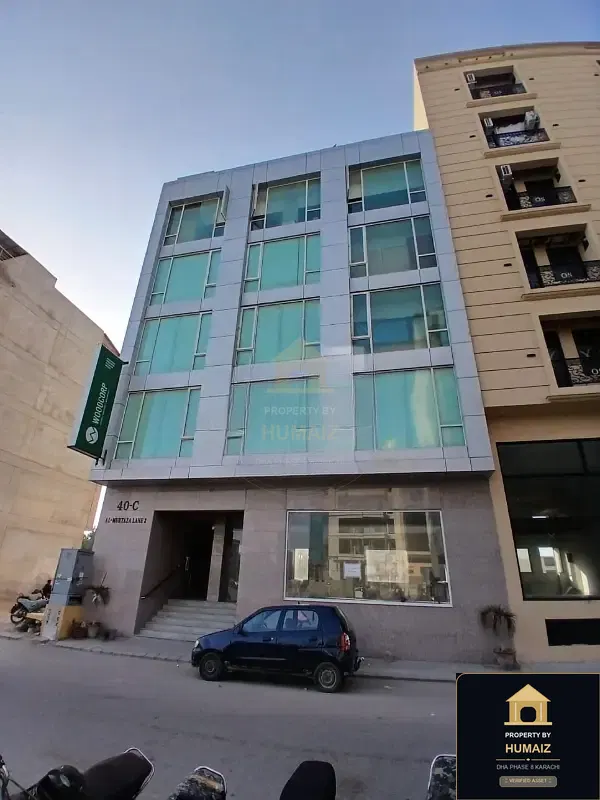 200 Sq. Yd. Commercial Building (Basement, Unit 2) on Al-Murtaza Commercial For Sale in DHA Phase 8 Karachi — Photograph 5