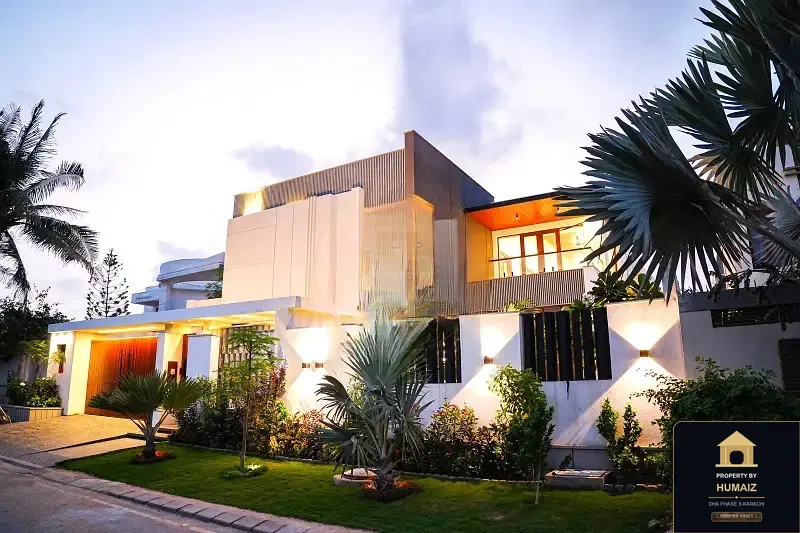 1,000 Sq. Yd. 6-Bedroom Luxury Villa (Private Pool, 7 Bath, Residence 3) in DHA Phase 8 For Sale in DHA Phase 8 Karachi — Photograph 2