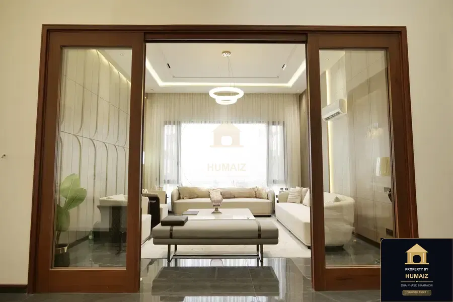 1,000 Sq. Yd. 7-Bedroom Luxury Villa in Khayaban-e-Bahria For Sale in DHA Phase 8 Karachi — Photograph 13