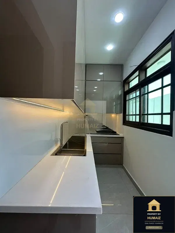 666 Sq. Yd. 5-Bedroom Luxury Villa on Khayaban-e-Ittehad For Sale in DHA Phase 8 Karachi — Photograph 19