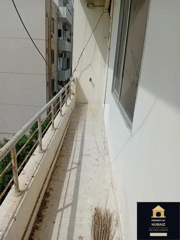 100 Sq. Yd. Corporate Office Space (1 Bath, Unit 5) in DHA Phase 8 For Rent in DHA Phase 8 Karachi — Photograph 5