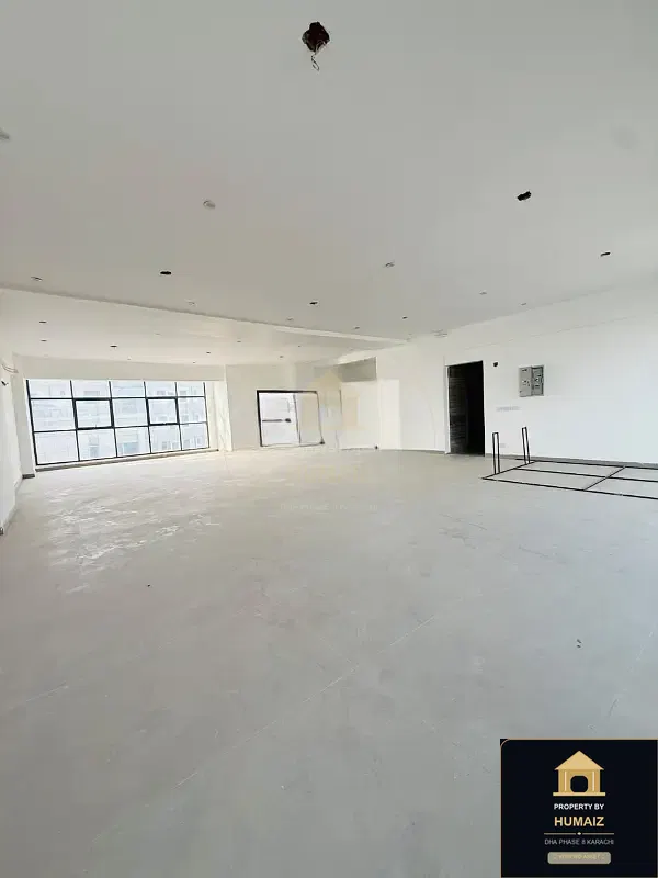 200 Sq. Yd. Commercial Building (Basement, Unit 6) on Zulfiqar Commercial For Rent in DHA Phase 8 Karachi — Photograph 4
