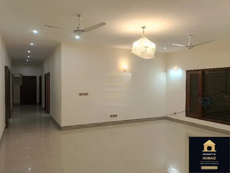 4-Bedroom Upper/Lower Portion (4 Bath, Unit 3) in DHA Phase 8 For Rent in DHA Phase 8 Karachi — Photograph 4