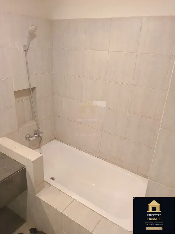 2-Bed Luxury Penthouse (Sea Facing, 4 Bath, Suite 3) at Reef Towers For Rent in DHA Phase 8 Karachi — Photograph 27