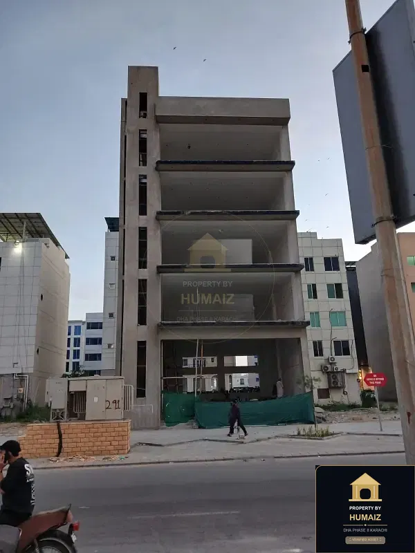 200 Sq. Yd. Commercial Building (6 Bath, Unit 8) on Al-Murtaza Commercial For Rent in DHA Phase 8 Karachi — Photograph 4