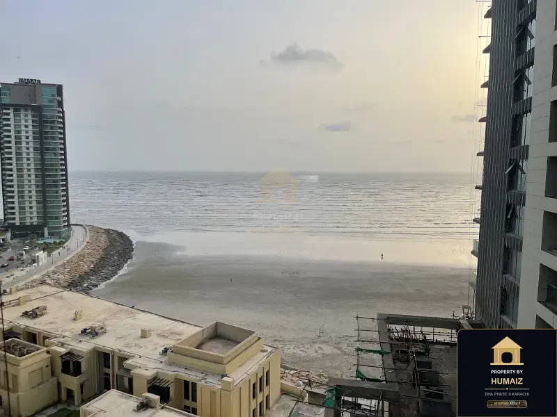 3-Bedroom Luxury Apartment (Boulevard Facing, 5 Bath, Suite 2) at Reef Towers For Sale in DHA Phase 8 Karachi — Photograph 2