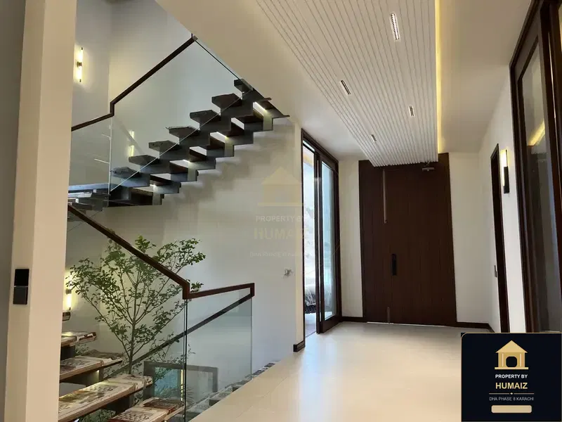 1,000 Sq. Yd. 7-Bedroom Luxury Villa (West Open, Residence 7) in DHA Phase 8 For Sale in DHA Phase 8 Karachi — Photograph 21