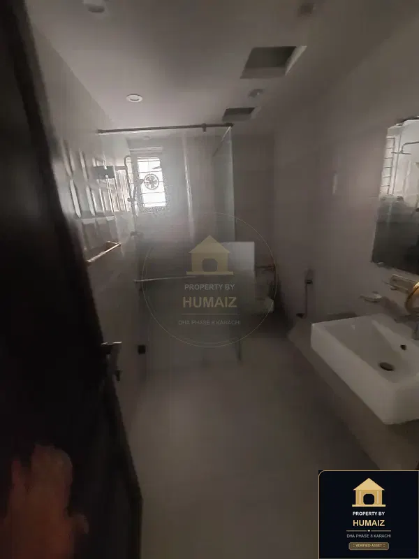 500 Sq. Yd. 6-Bedroom Luxury Villa (Basement, 7 Bath, Residence 2) on Zulfiqar Commercial For Rent in DHA Phase 8 Karachi — Photograph 4