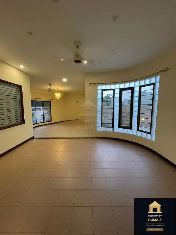 500 Sq. Yd. 4-Bedroom Luxury Villa (5 Bath, Residence 4) in DHA Phase 8 For Sale in DHA Phase 8 Karachi — Photograph 4