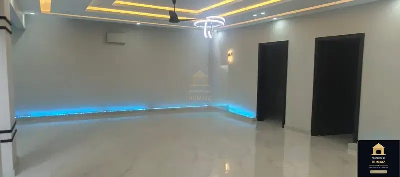 500 Sq. Yd. 8-Bedroom Luxury Villa at Creek Vistas For Sale in DHA Phase 8 Karachi — Photograph 11
