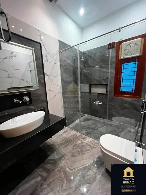 500 Sq. Yd. 5-Bedroom Luxury Villa (Basement, 6 Bath, Residence 3) on Qasim Street For Sale in DHA Phase 8 Karachi — Photograph 10