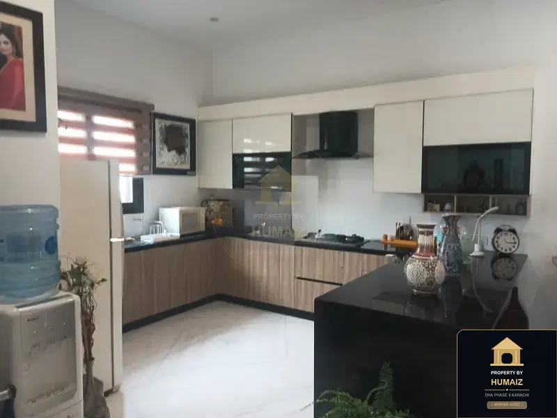 500 Sq. Yd. 5-Bedroom Luxury Villa (Basement, 6 Bath, Residence 5) on Zulfiqar Commercial For Sale in DHA Phase 8 Karachi — Photograph 12