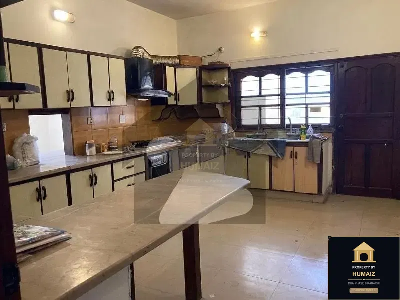 1,632 Sq. Yd. 1-Bedroom Luxury Villa in Zone A For Sale in DHA Phase 8 Karachi — Photograph 4