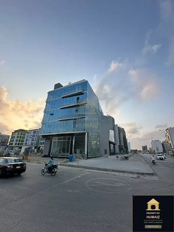 244 Sq. Yd. Corporate Office Space in Khayaban-e-Bahria For Rent in DHA Phase 8 Karachi — Photograph 3