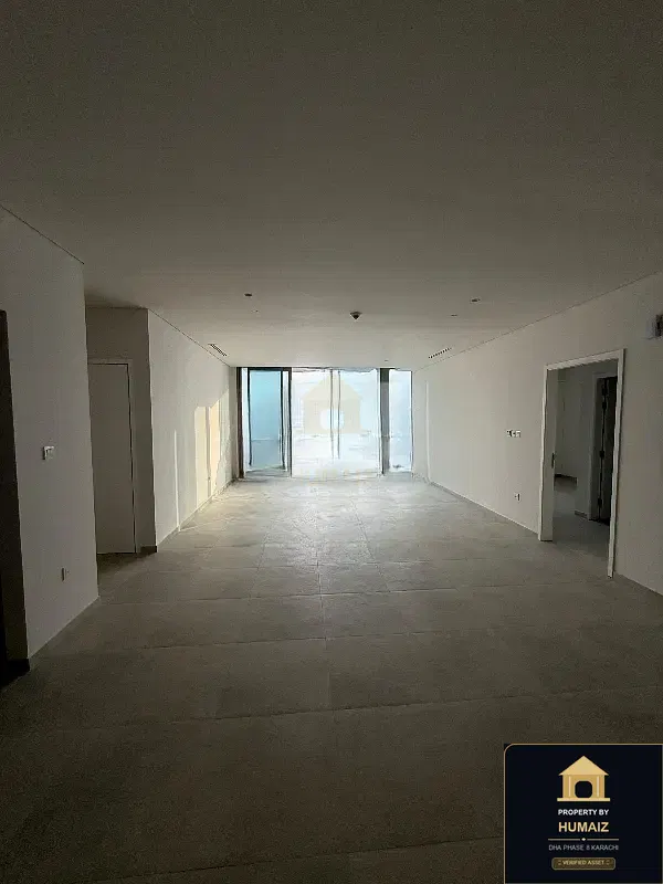 2-Bedroom Luxury Apartment (Sea Facing, 3 Bath, Suite 21) at The Views For Rent in DHA Phase 8 Karachi — Photograph 11
